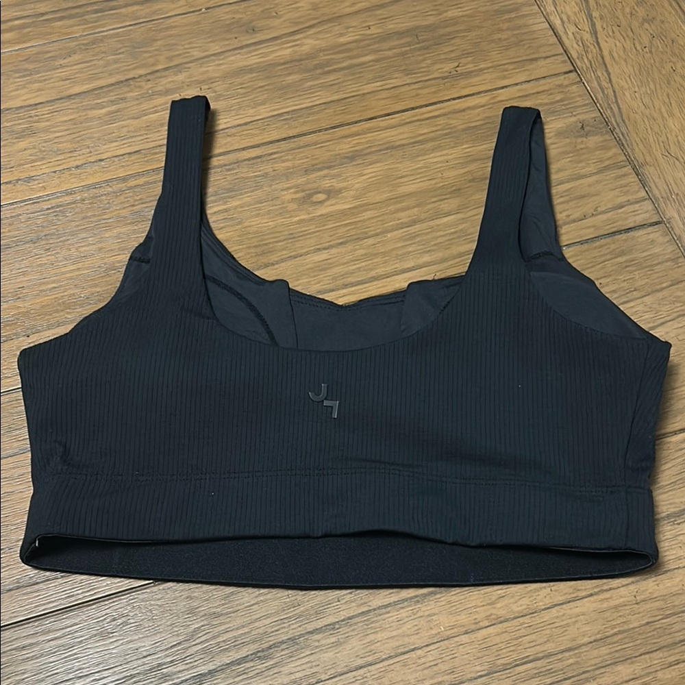Black Lace-Up Ribbed sports bra - Picture 4 of 7